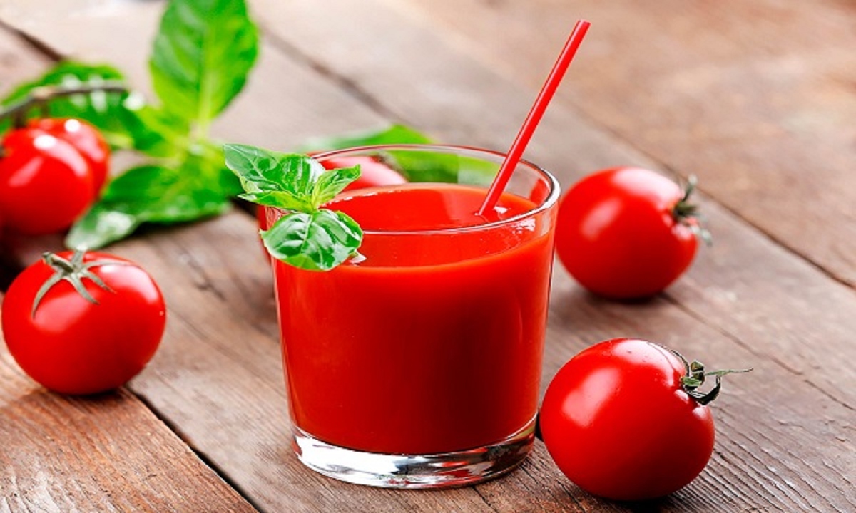 Nước ép cà chua có chứa nhiều vitamin có lợi cho sức khỏe