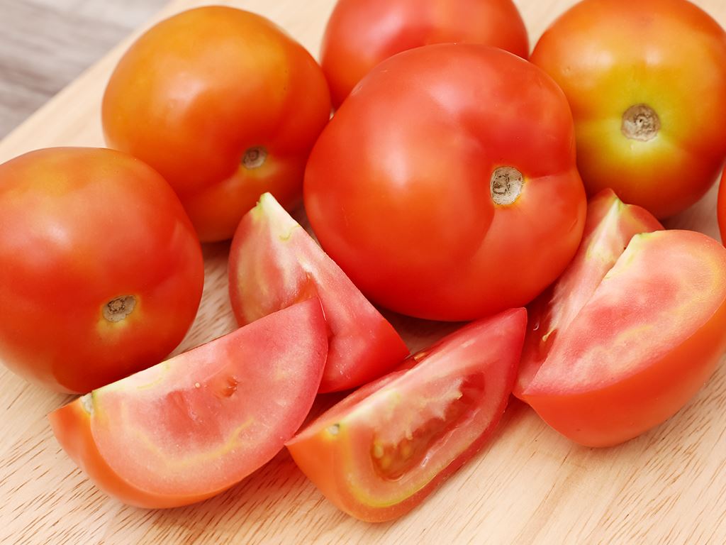 Sử dụng cà chua hàng ngày vào món ăn